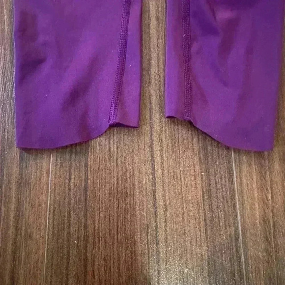 Athleta Leggings Side and Rear Pockets Size XS Raw Hem - Picture 2 of 6